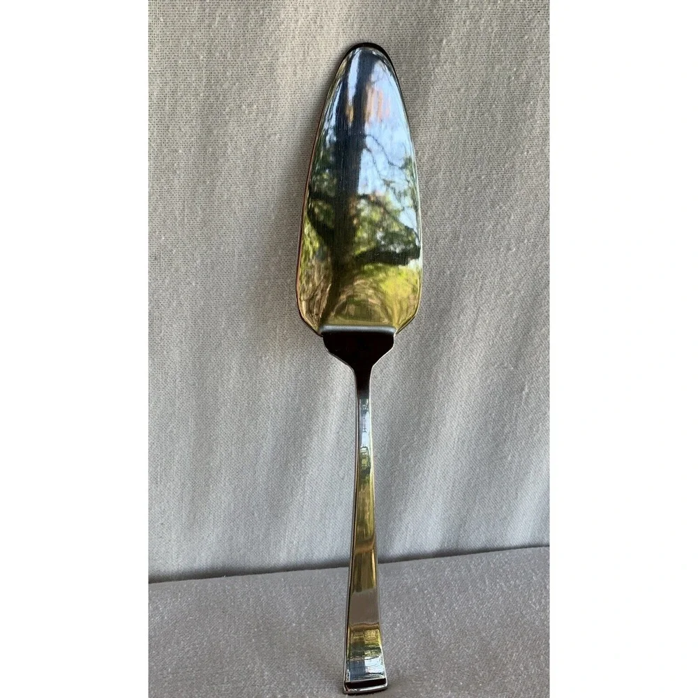 Wallace Pie Cake Server 18/10 Stainless Glossy Flatware New Charm Pattern 11 in.
